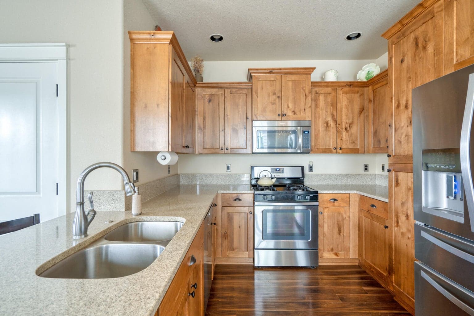 Photo of 3364 SW 28th Street 7 of 56