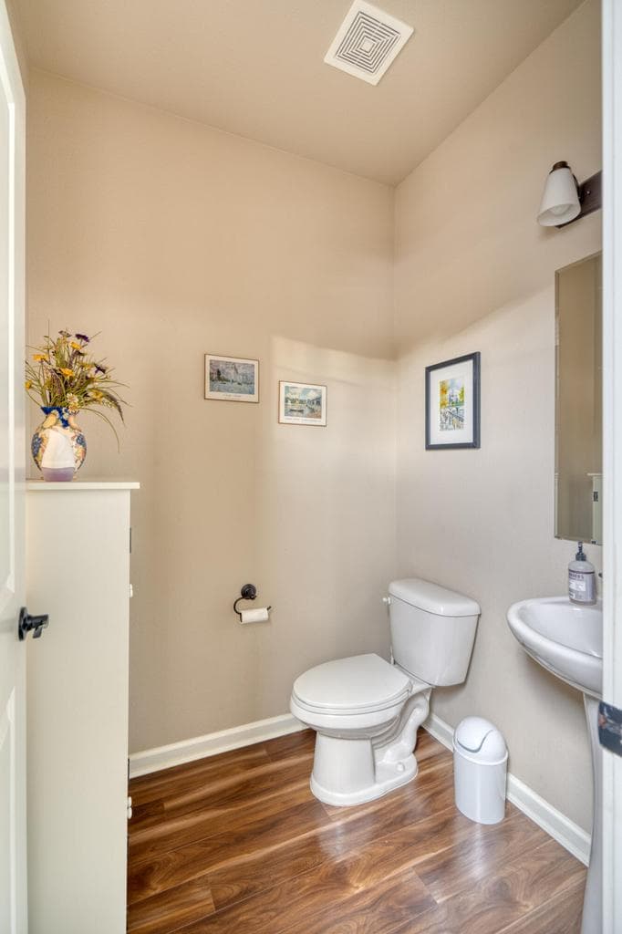 Photo of 3364 SW 28th Street 34 of 56