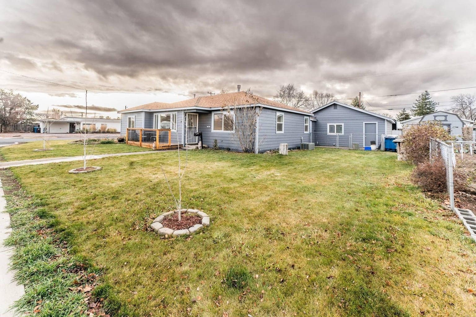 Photo of 1053 12th 3 of 31
