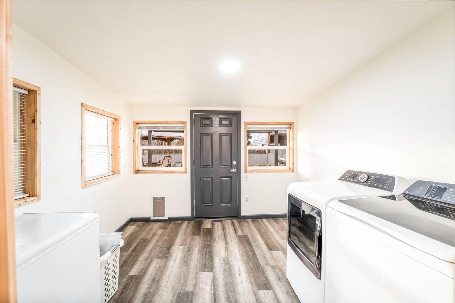 Photo of 1053 SW 12th Street 17 of 31