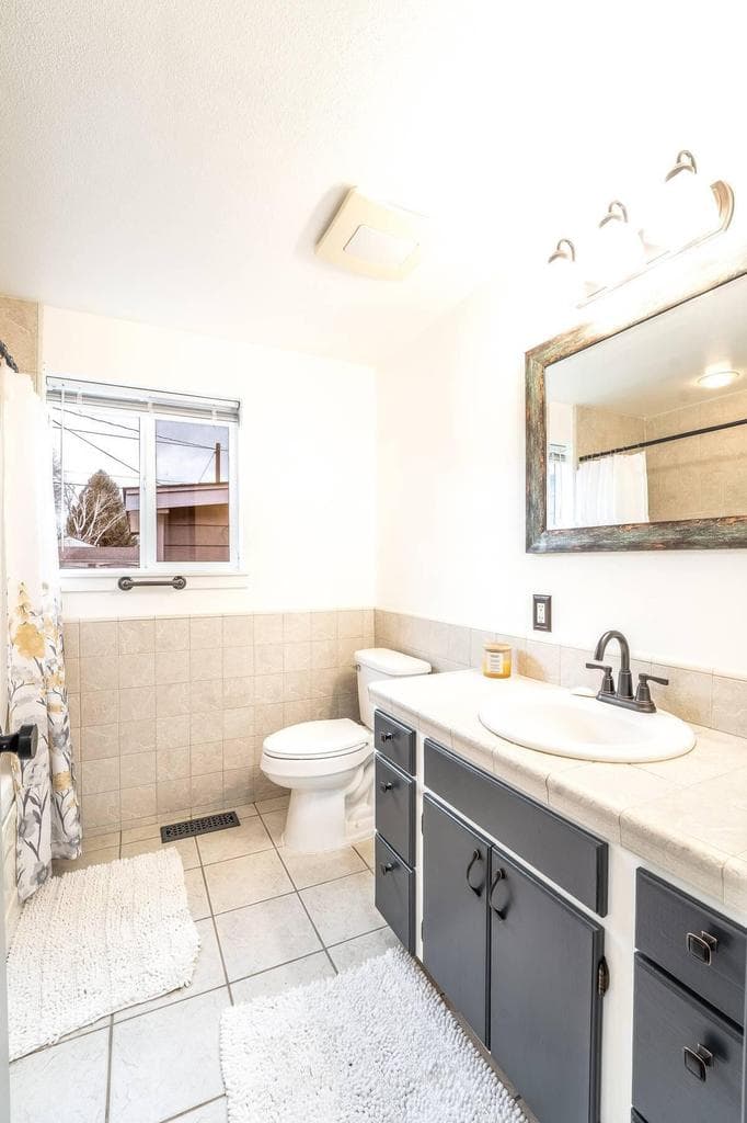 Photo of 1053 SW 12th Street 18 of 31