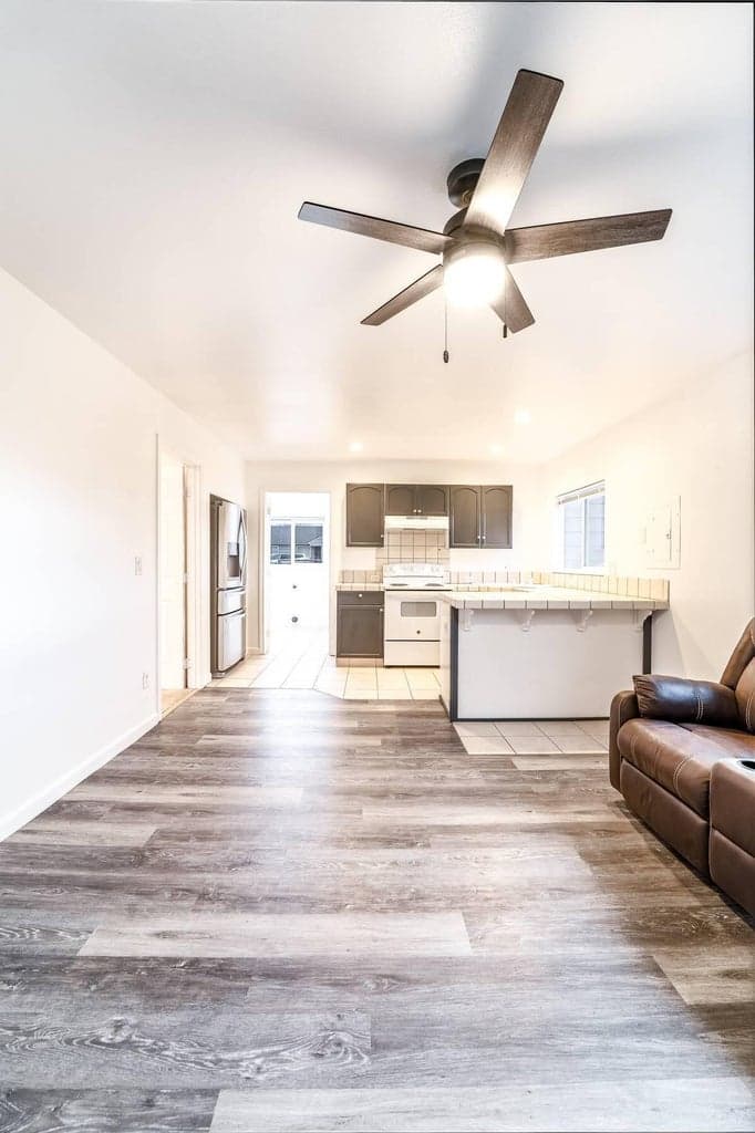 Photo of 1053 SW 12th Street 29 of 31