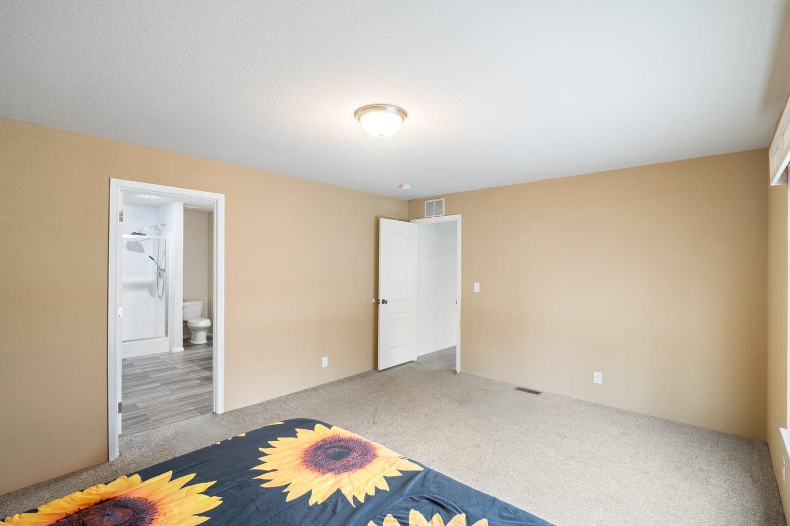 Photo of 11841 Alderwood Drive 9 of 18