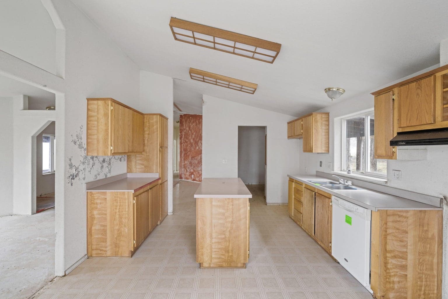 Photo of 14167 SE Gatling Way 24 of 36
