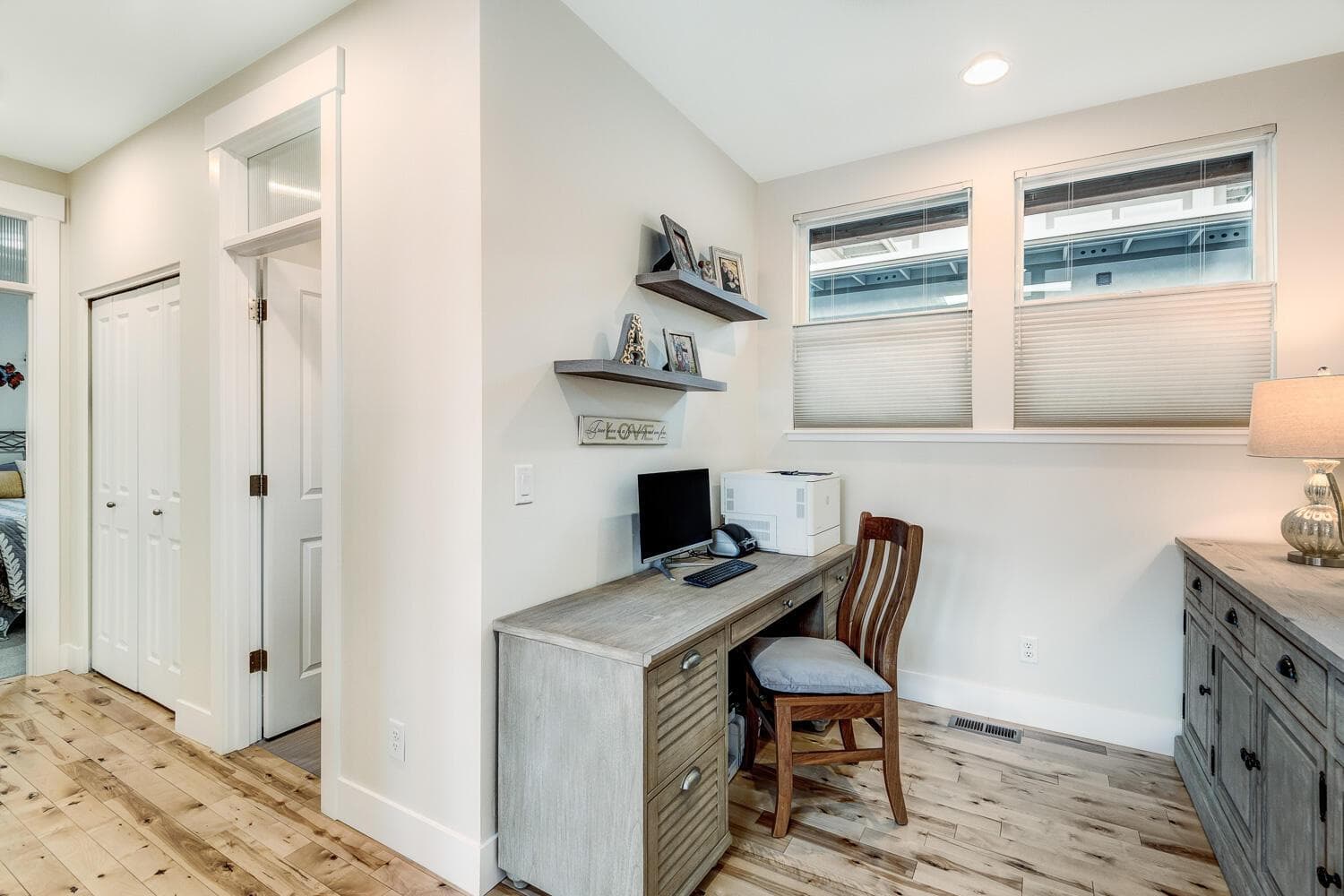 Photo of 63364 NW Milestone Drive 17 of 26