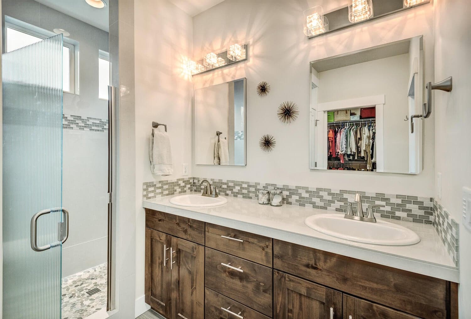 Photo of 63364 NW Milestone Drive 16 of 26