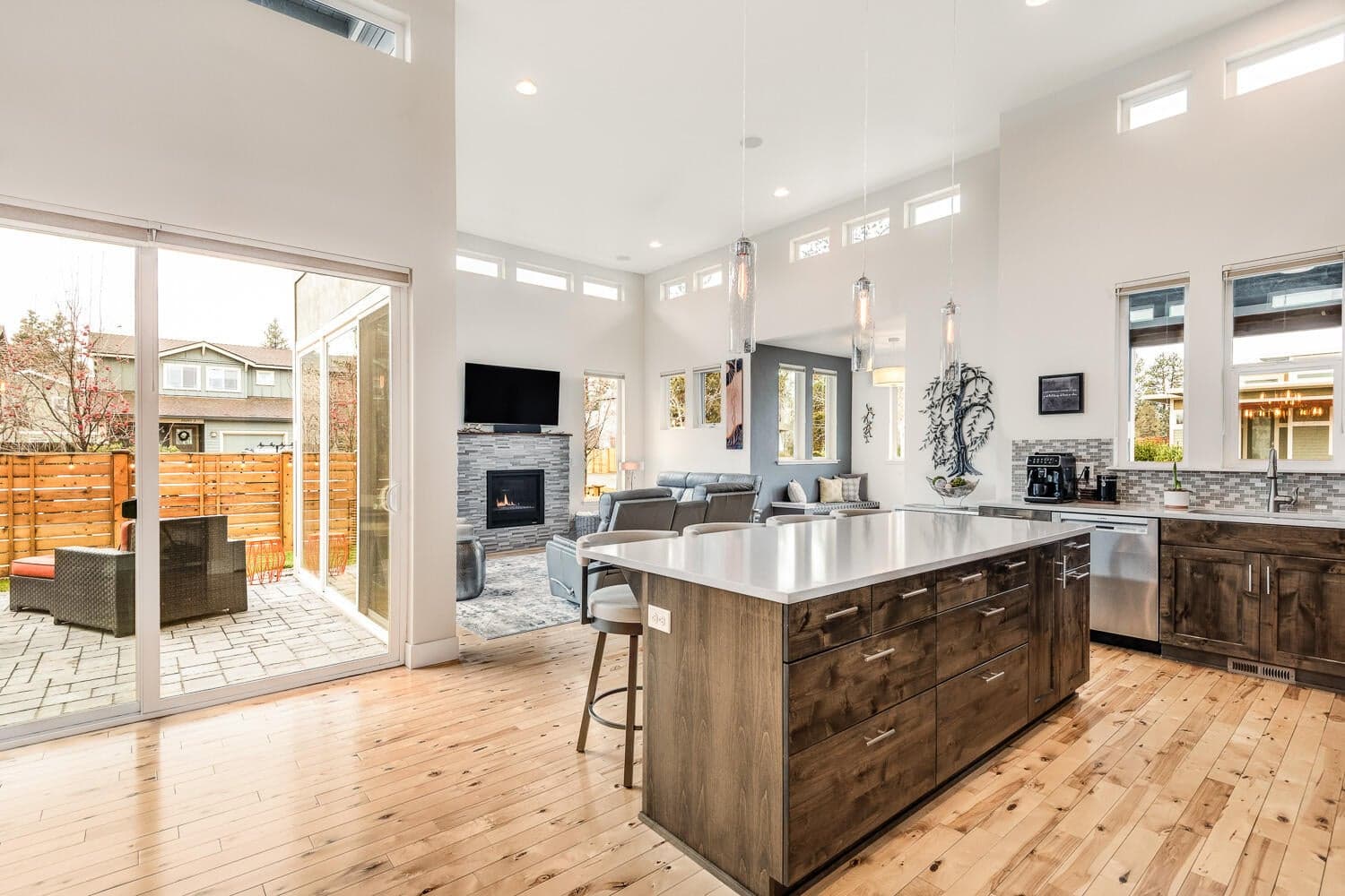 Photo of 63364 NW Milestone Drive 12 of 26
