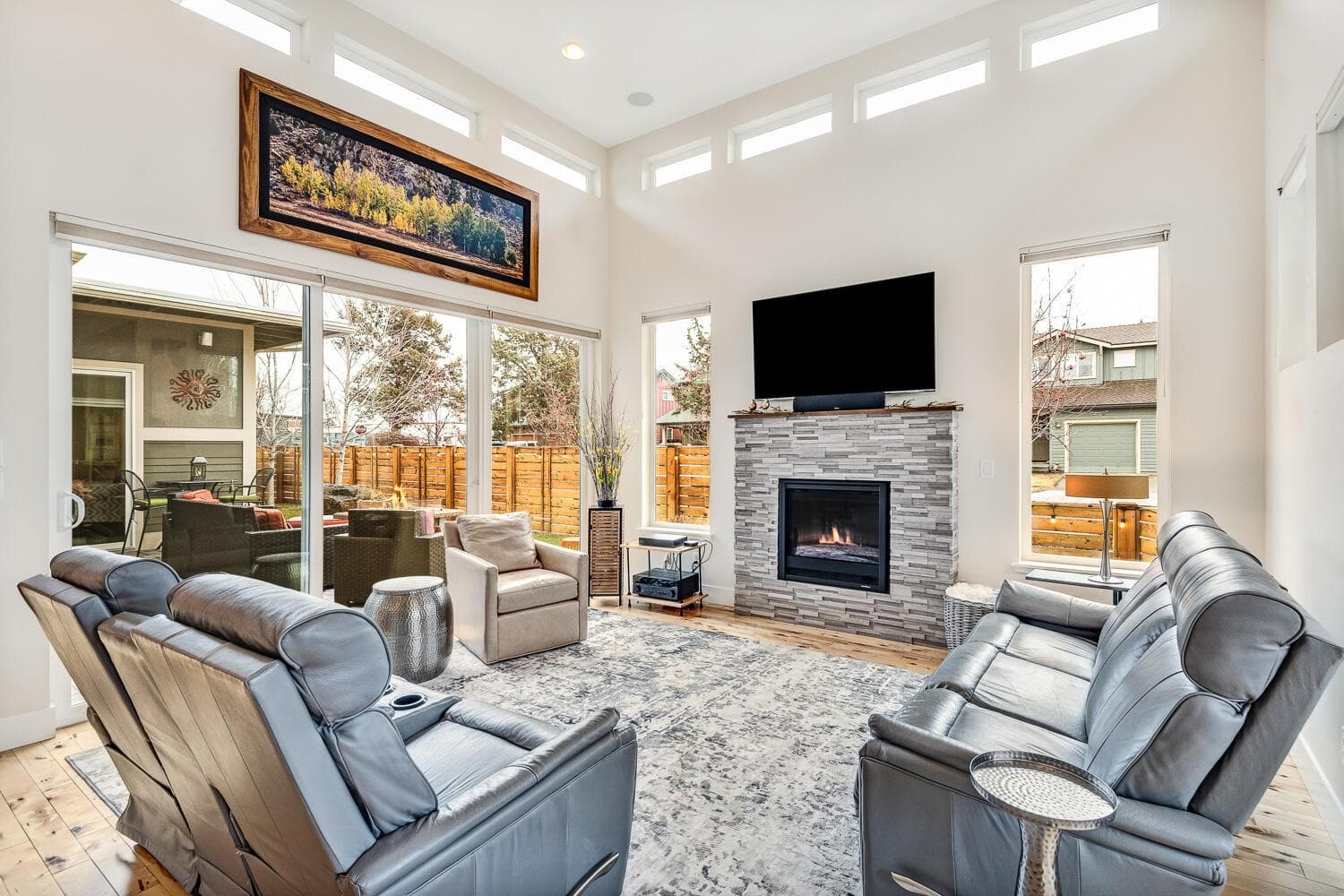 Photo of 63364 NW Milestone Drive 6 of 26