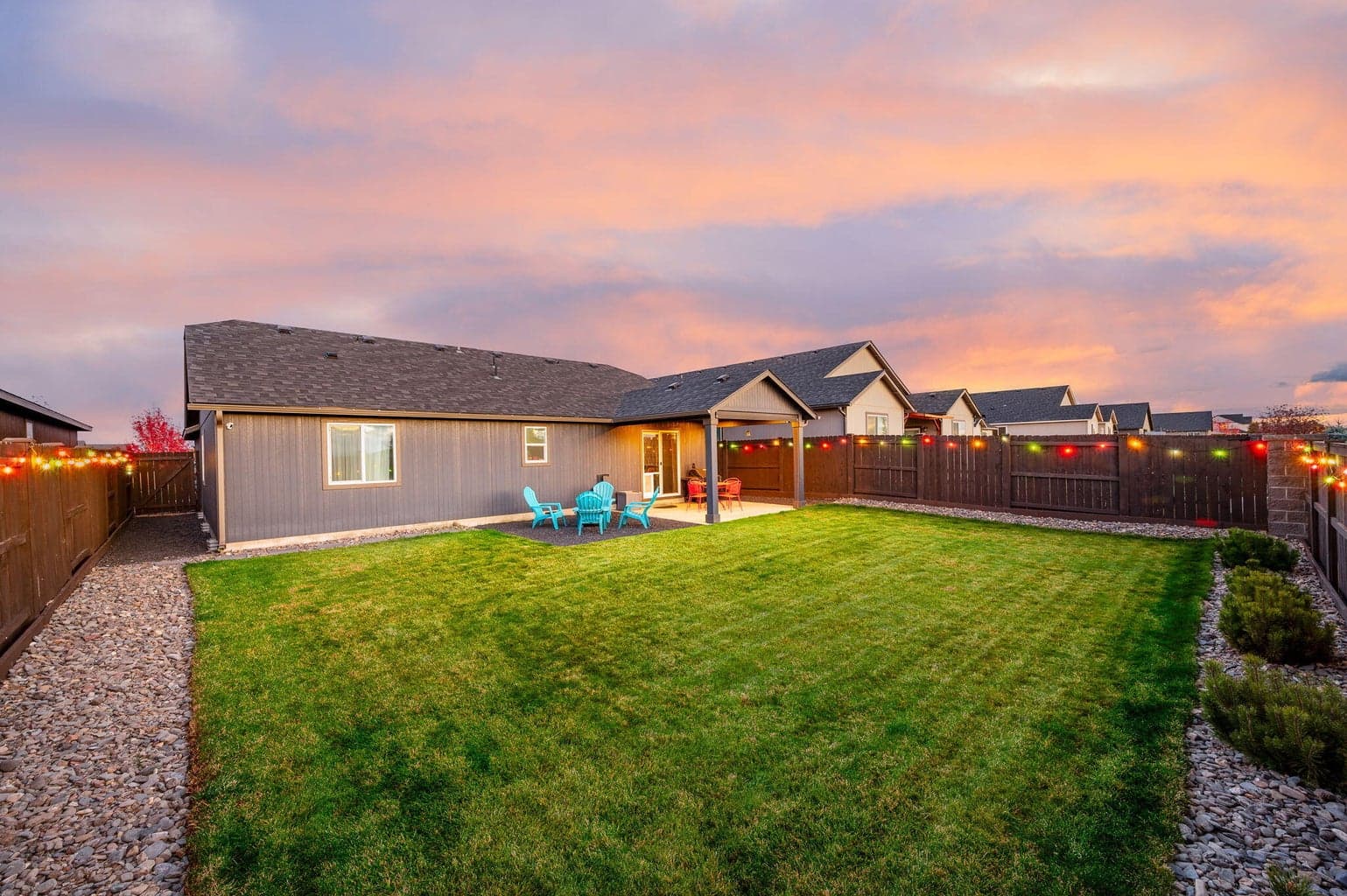Photo of 1049 26th 4 of 51