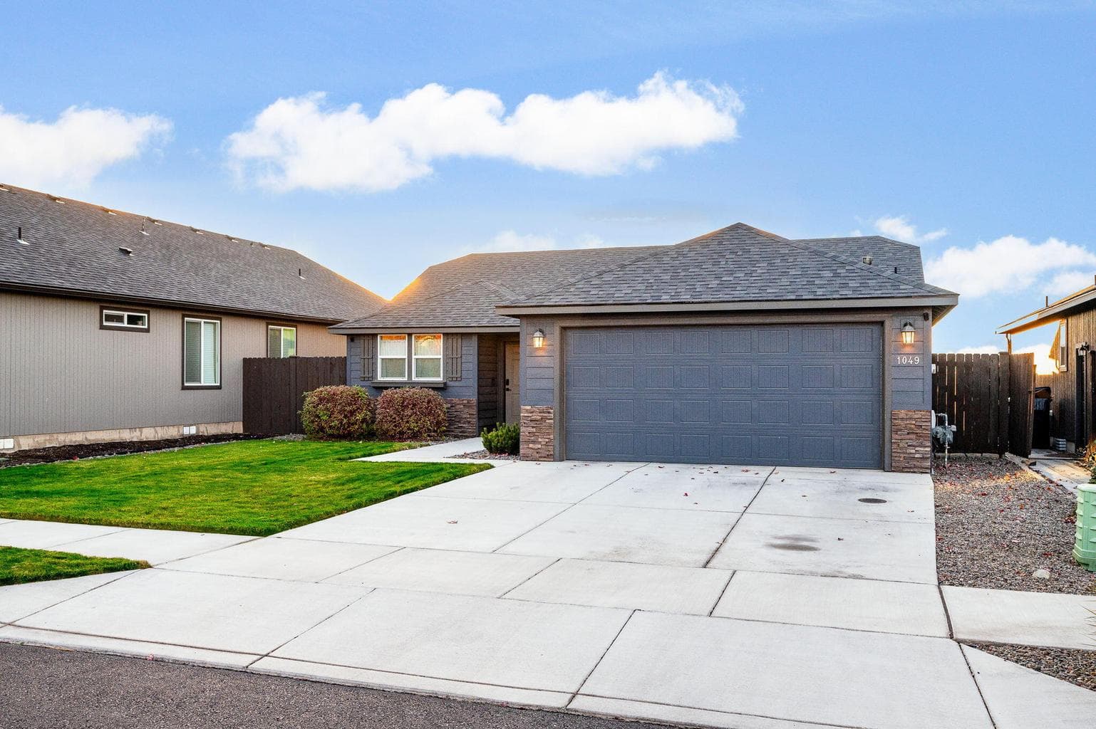 Photo of 1049 NW 26th Way 9 of 51