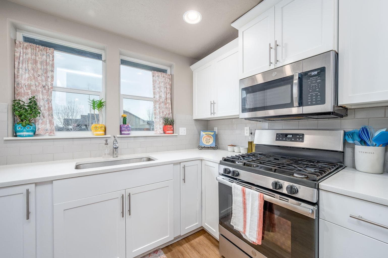 Photo of 1049 NW 26th Way 33 of 51