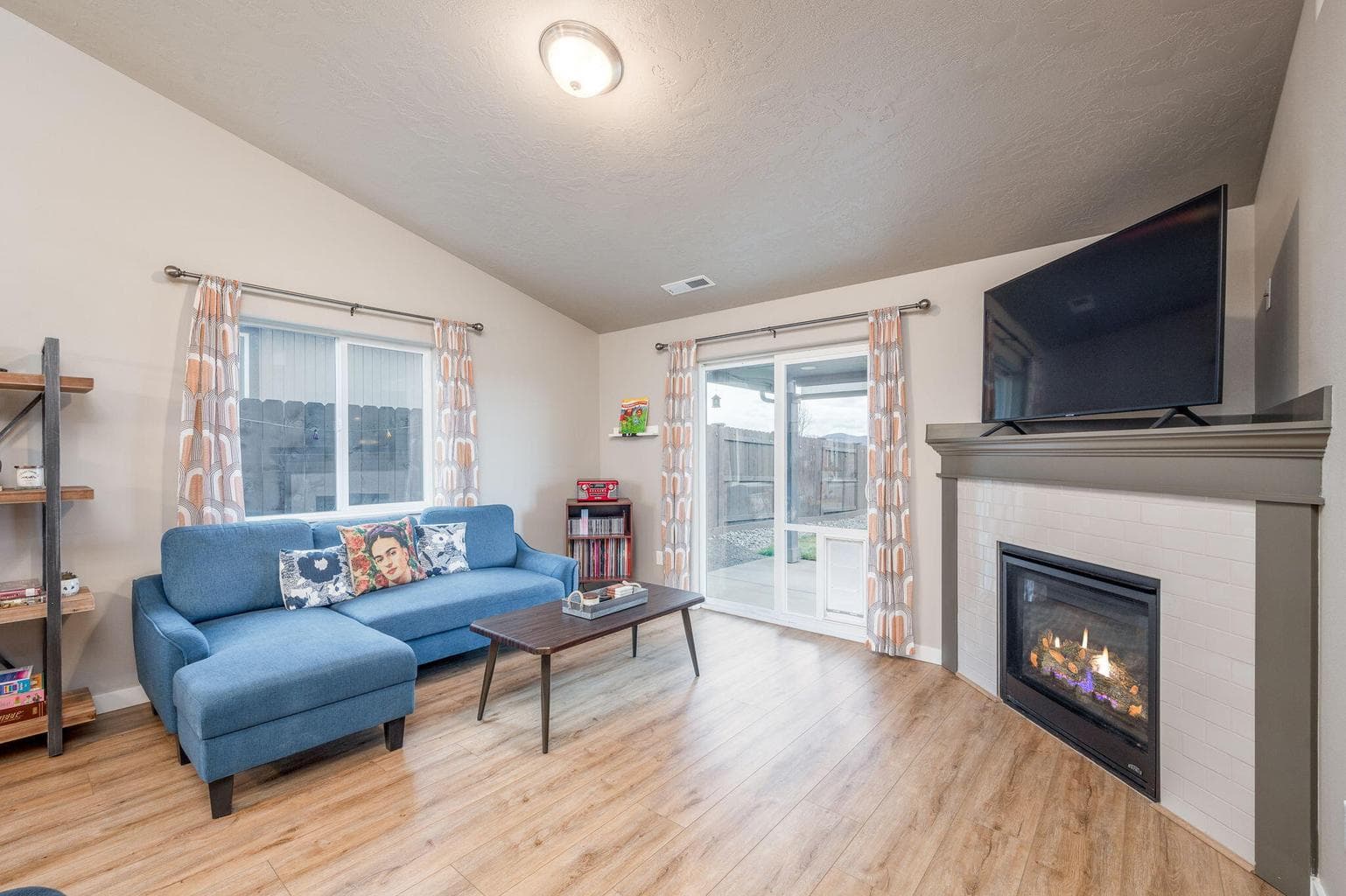 Photo of 1049 NW 26th Way 35 of 51