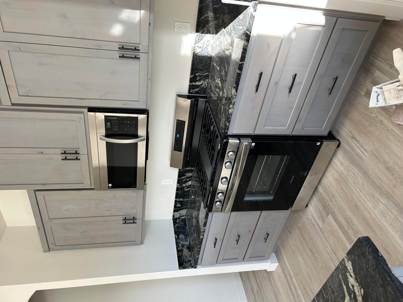 Photo of 3112 NW Dogwood Avenue 11 of 14