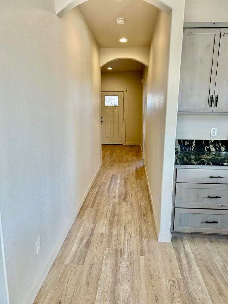 Photo of 3112 NW Dogwood Avenue 12 of 14