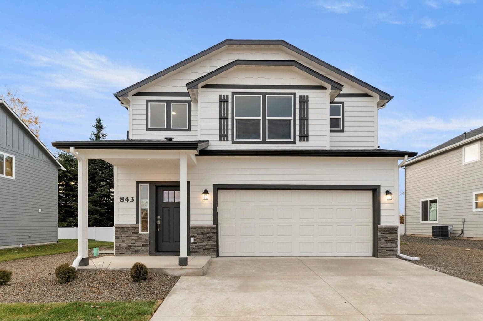 Photo of 3643 8th 1 of 17
