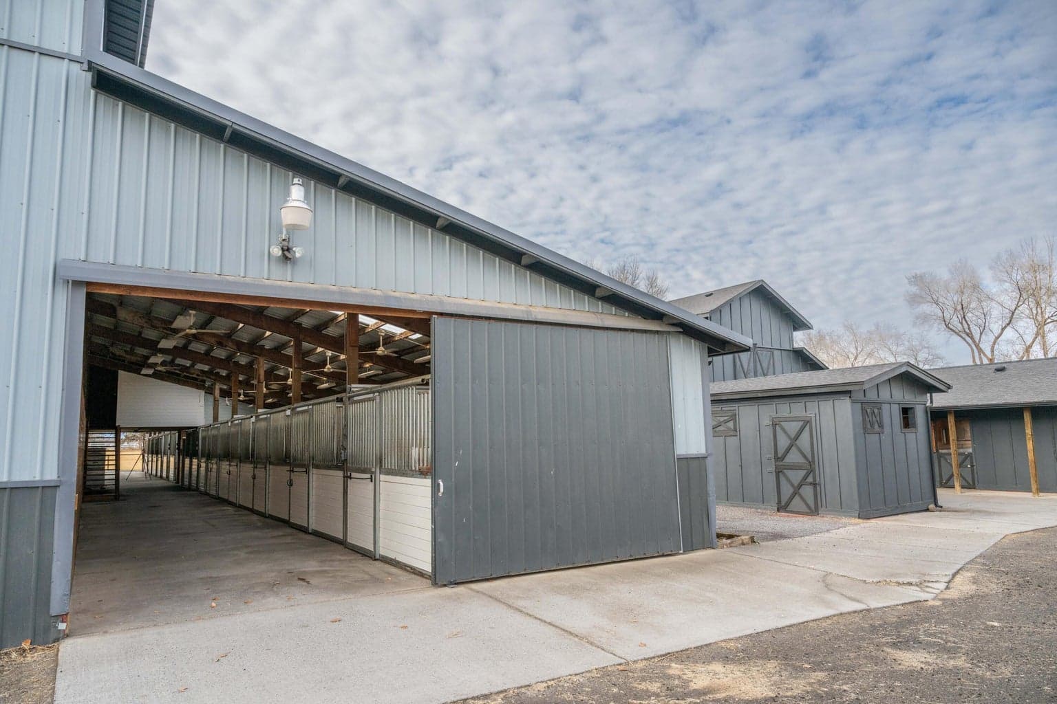 Photo of 22333 Nelson Road 12 of 79