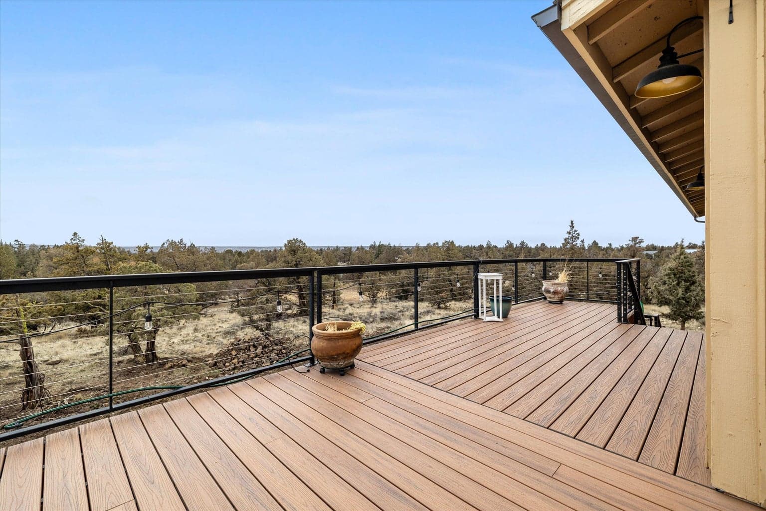The deck is in like-new condition, on both levels.