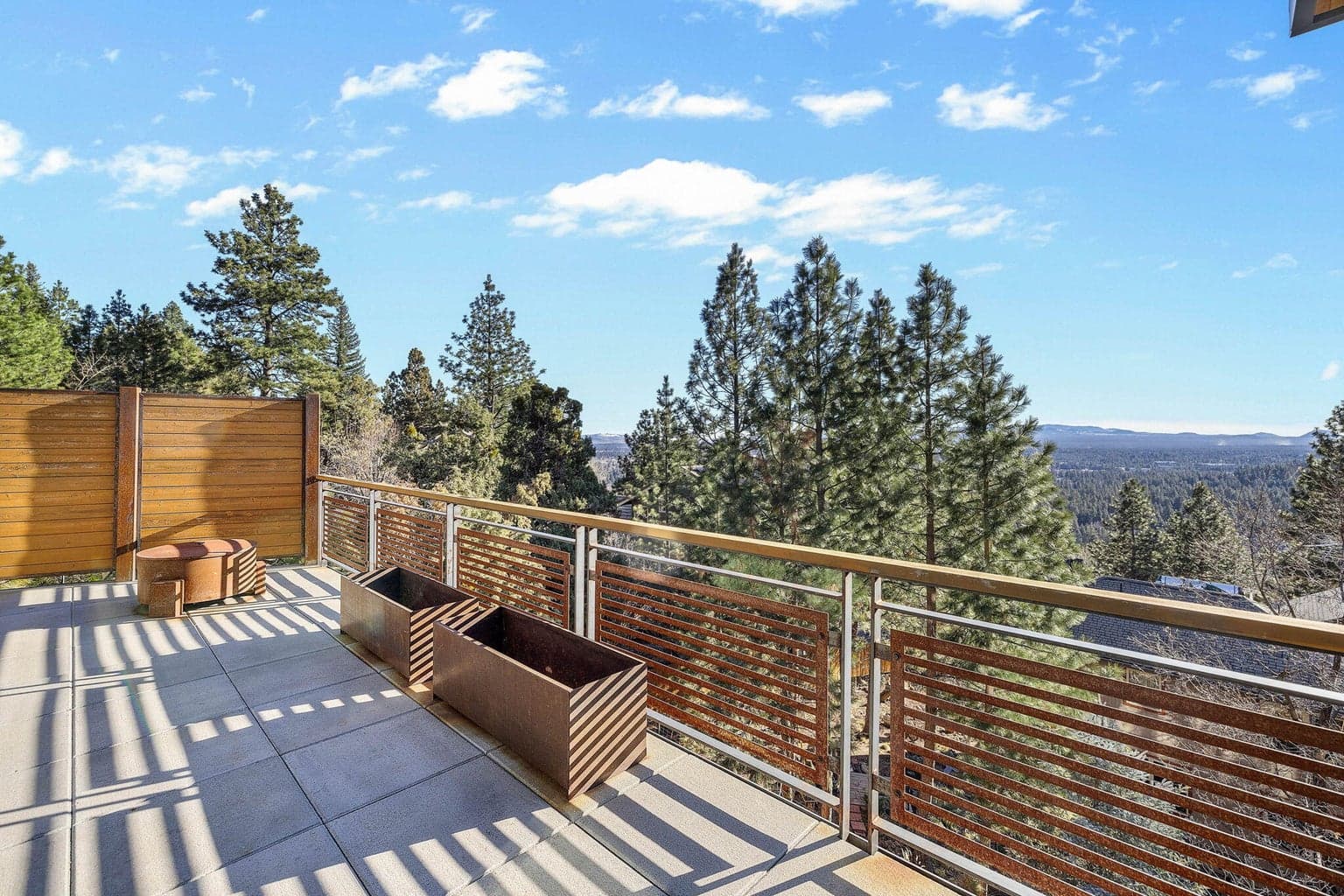 Photo of 1823 NW Rimrock Road 18 of 50