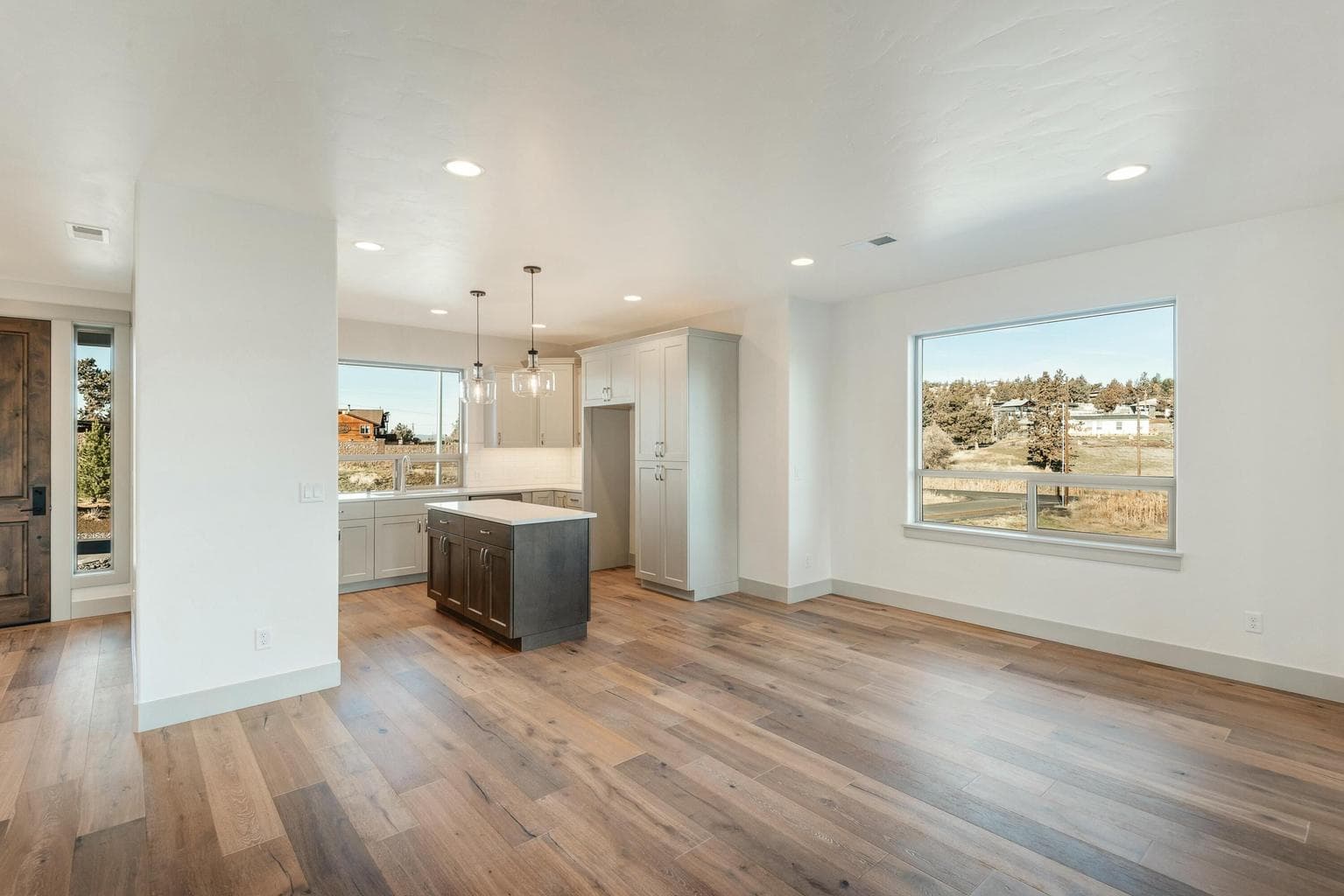 Photo of 3082 NW Horseshoe Lane 9 of 26