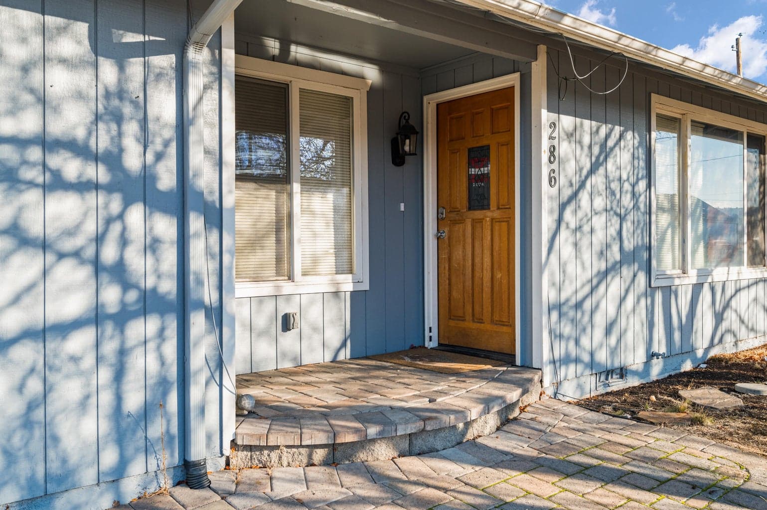 Photo of 286 SE D Street 11 of 40