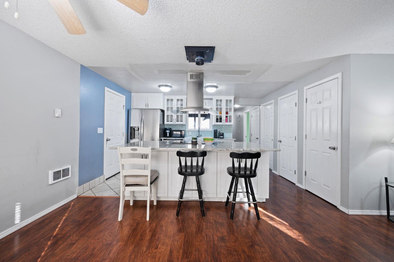 Photo of 286 SE D Street 23 of 40