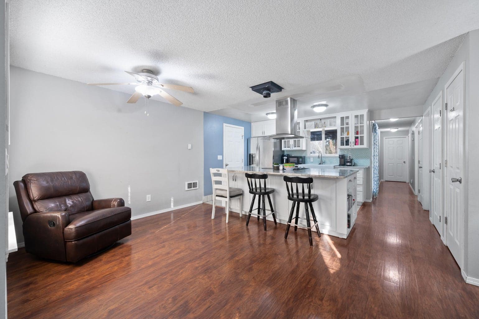 Photo of 286 SE D Street 24 of 40