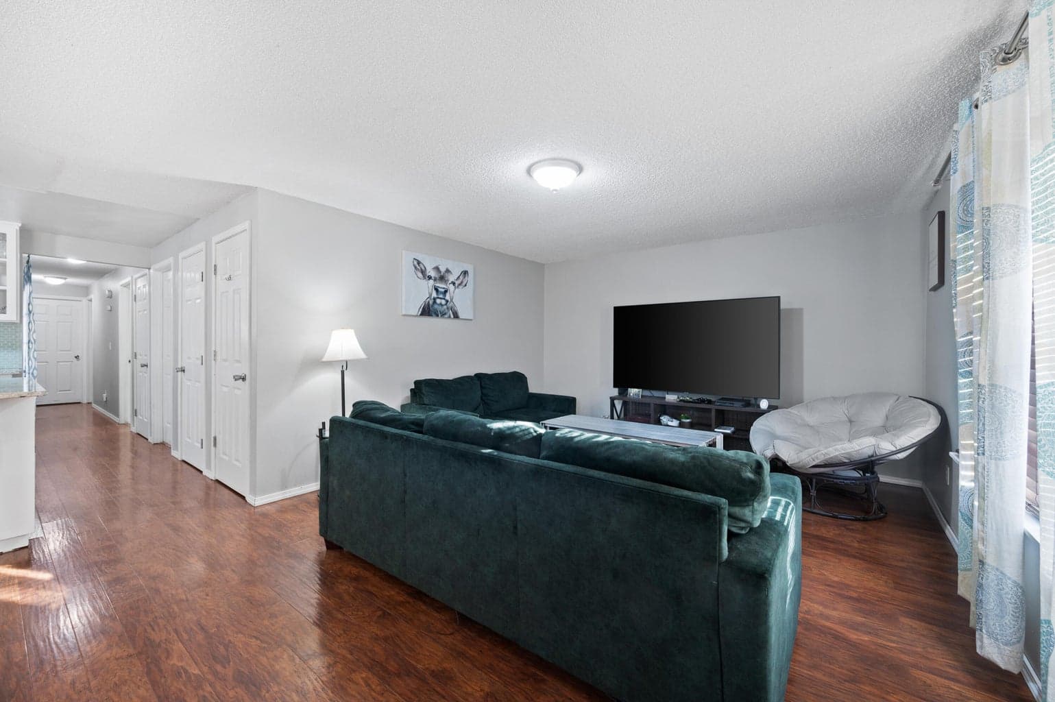 Photo of 286 SE D Street 25 of 40