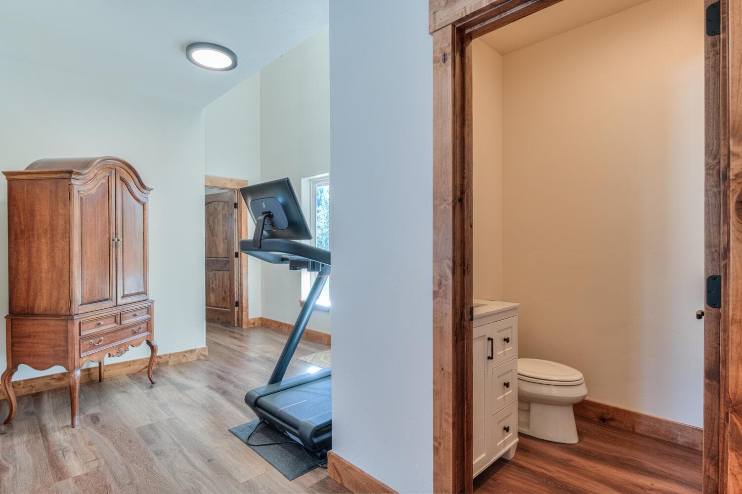 Photo of 15174 Yellow Pine Loop SE 19 of 40