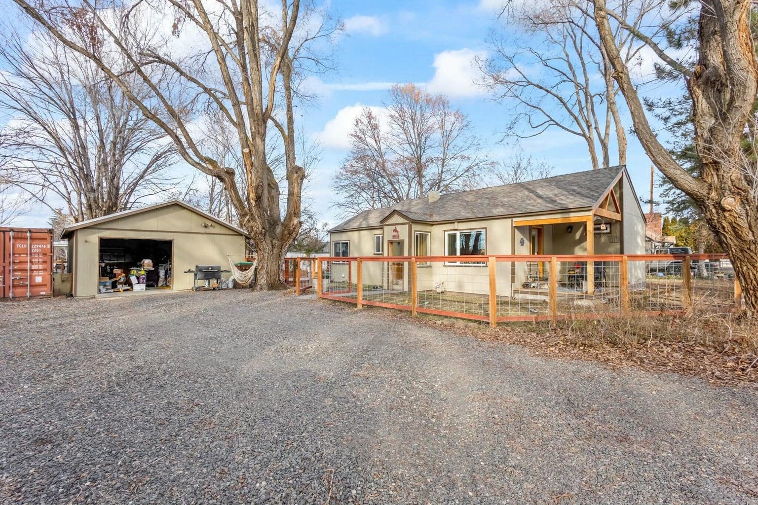 Photo of 1460 Mason 3 of 41