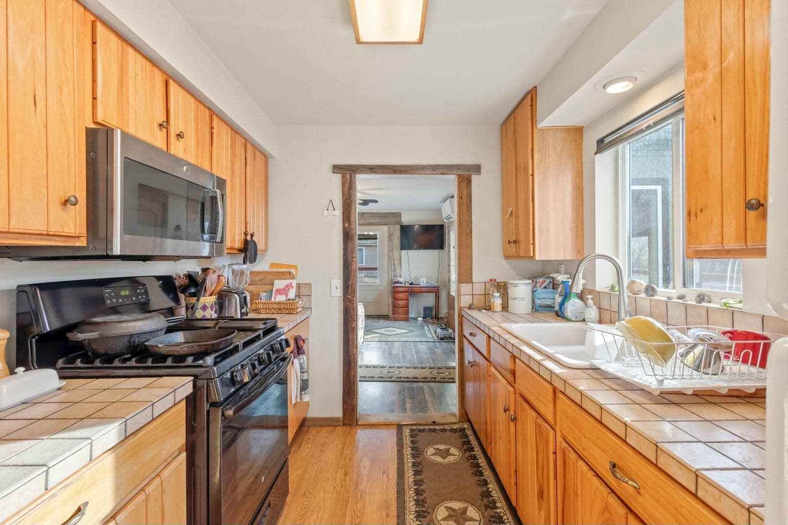 Photo of 1460 NE Mason Drive 9 of 41
