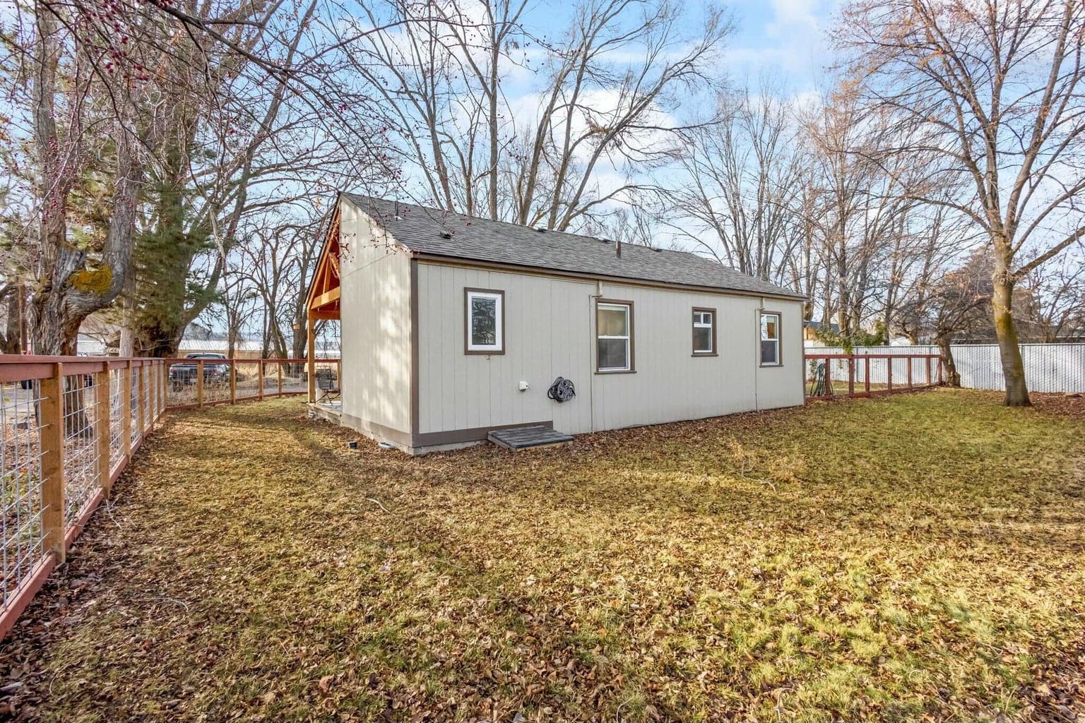 Photo of 1460 NE Mason Drive 26 of 41