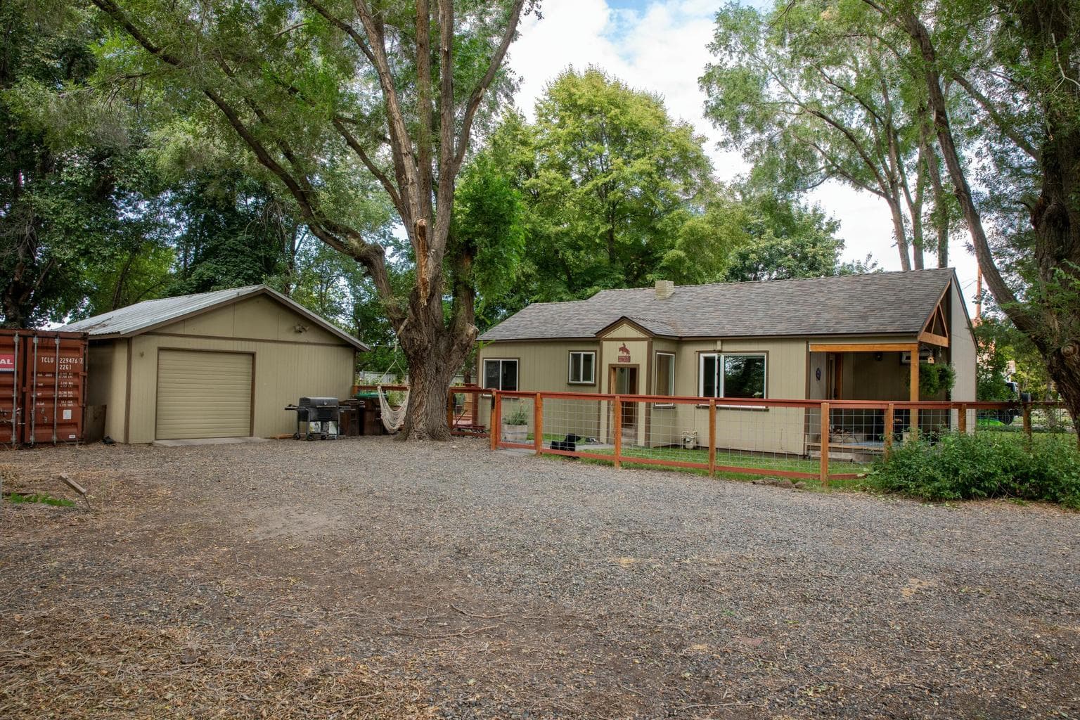 Photo of 1460 Mason 1 of 41