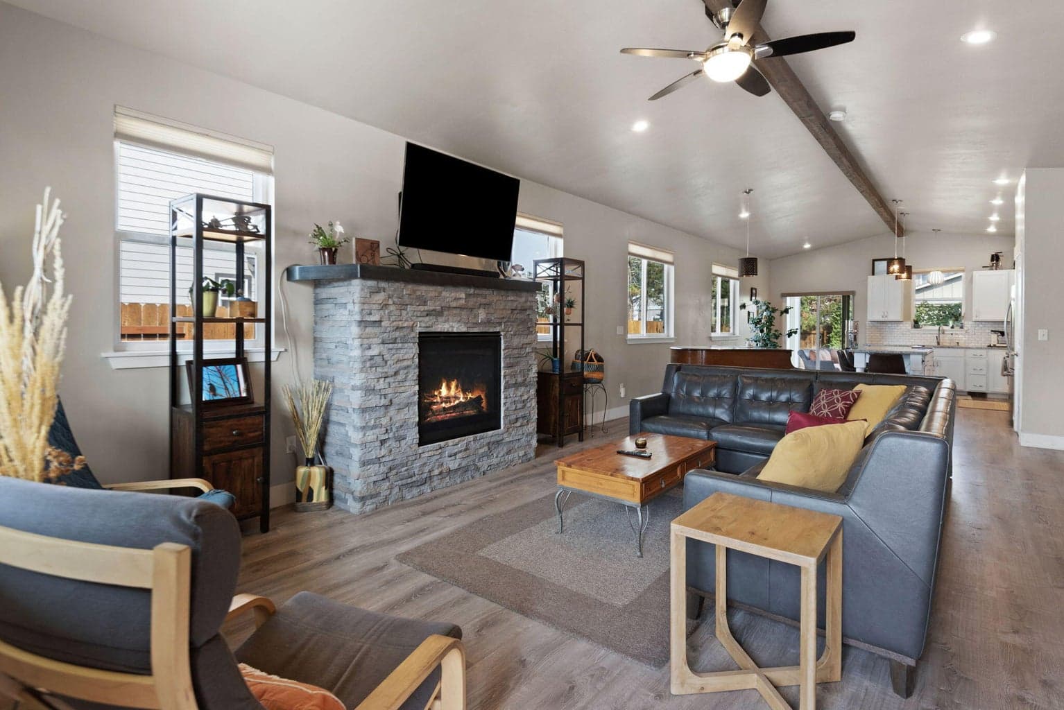 Photo of 16692 Cabin Lake Lane 4 of 24