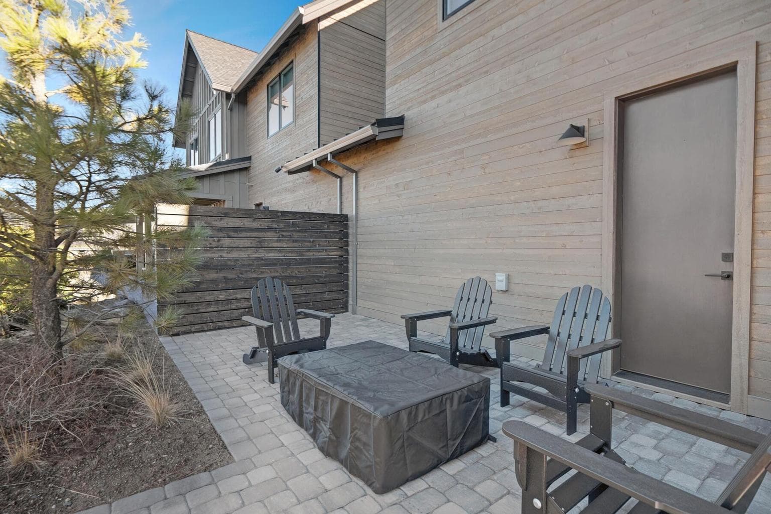 Photo of 61303 McRoberts Lane 33 of 34