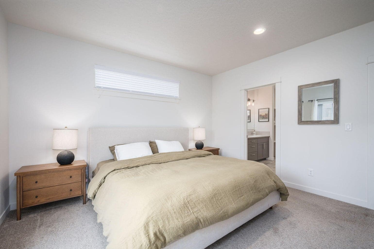 Photo of 920 NW Teak Court 15 of 49
