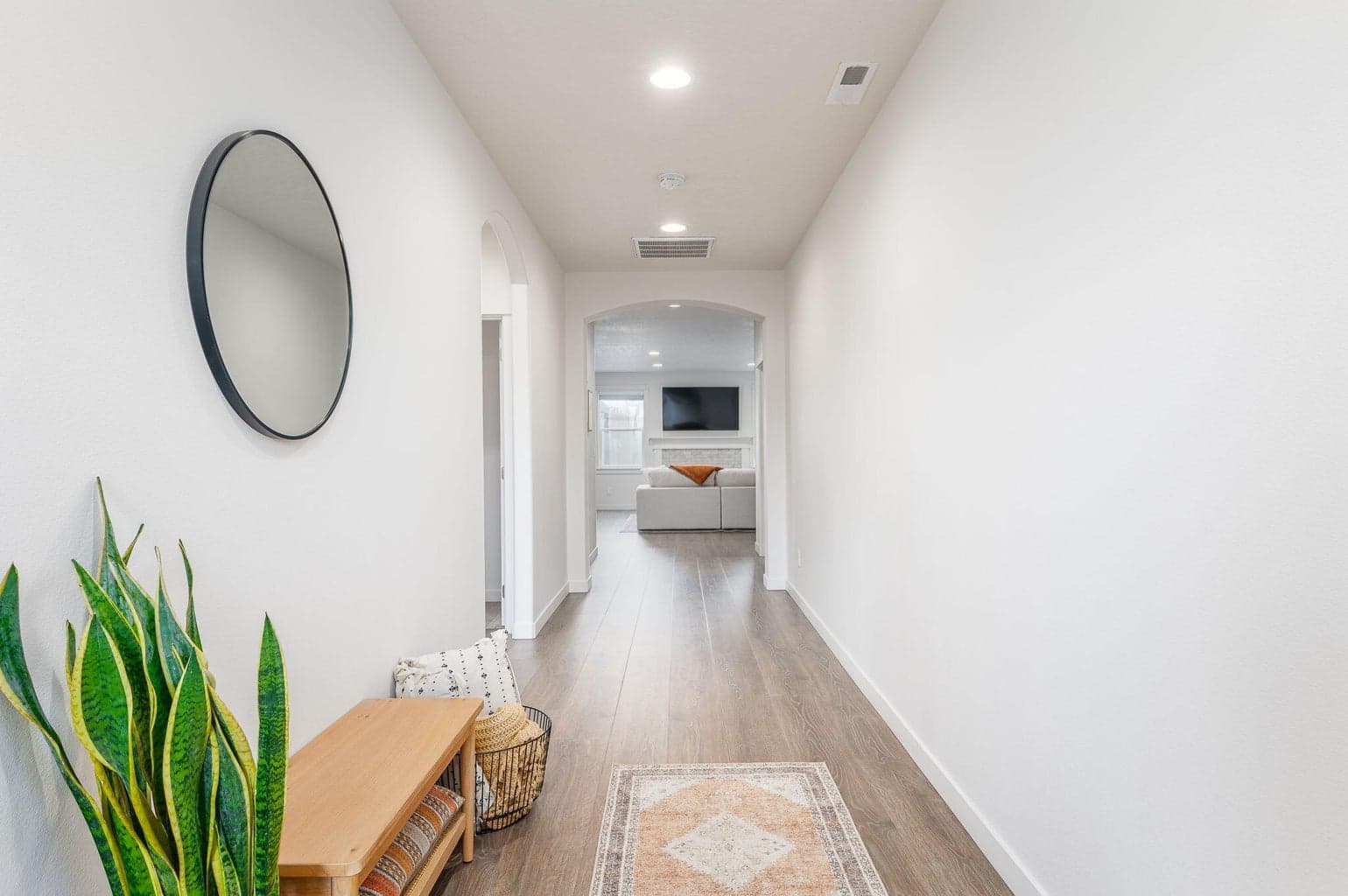 Photo of 920 NW Teak Court 21 of 49