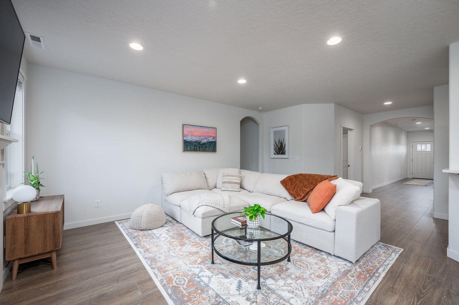 Photo of 920 NW Teak Court 24 of 49