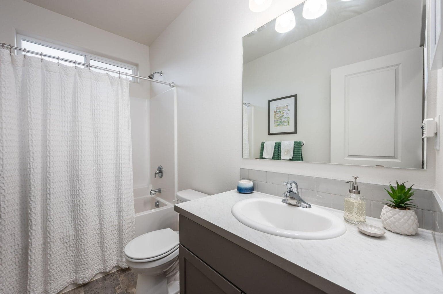 Photo of 920 NW Teak Court 30 of 49