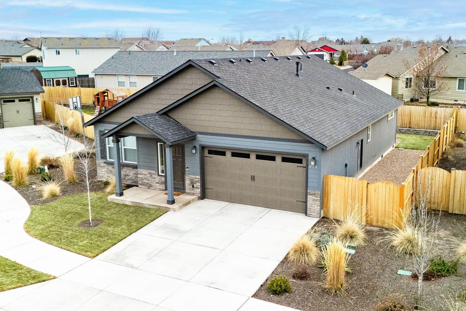 Photo of 920 NW Teak Court 36 of 49