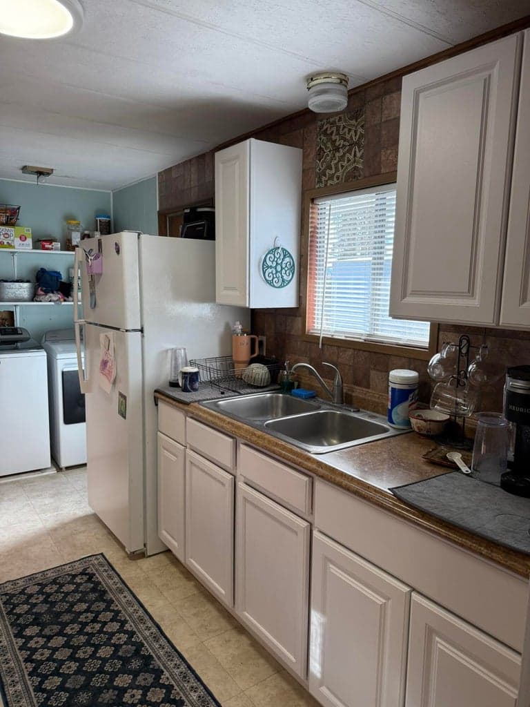 Photo of 400 NW Terrace Lane 6 of 18