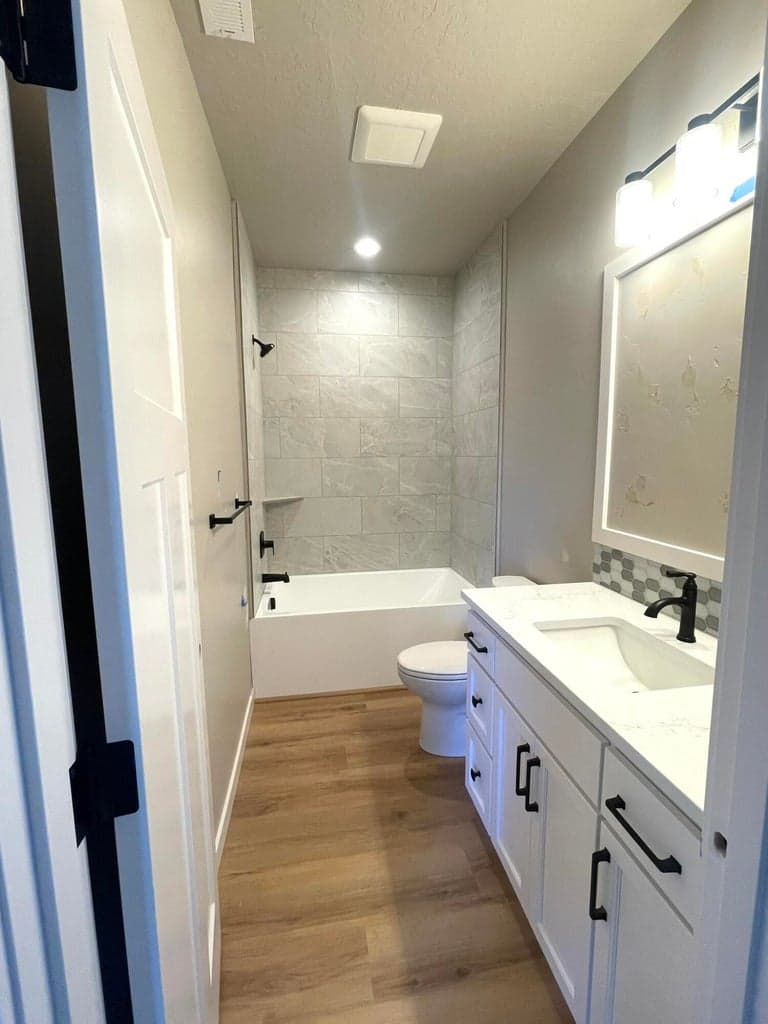 Photo of 131 W Clearpine Drive 28 of 32