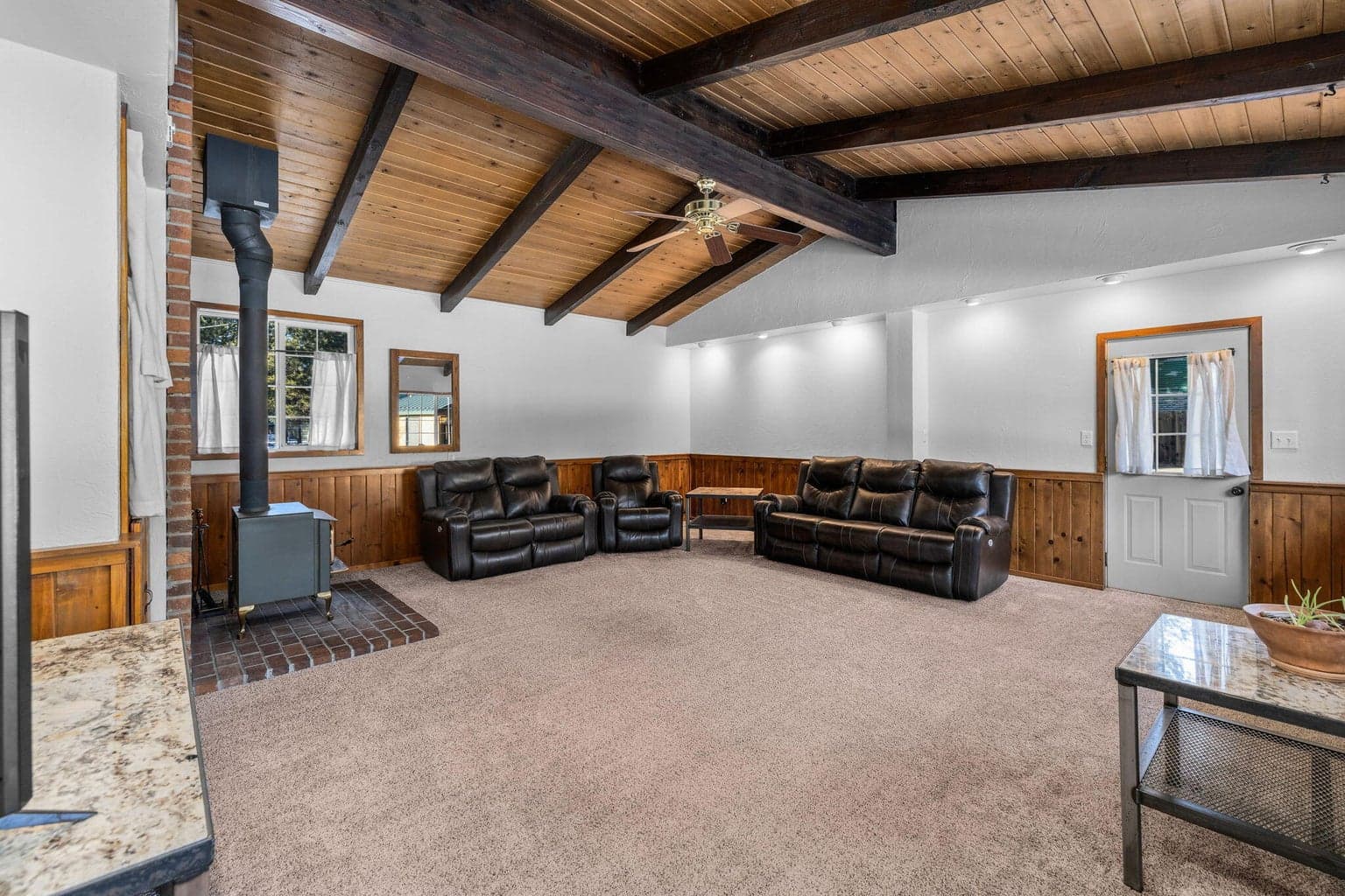 Photo of 53382 Eagle Lane 8 of 37
