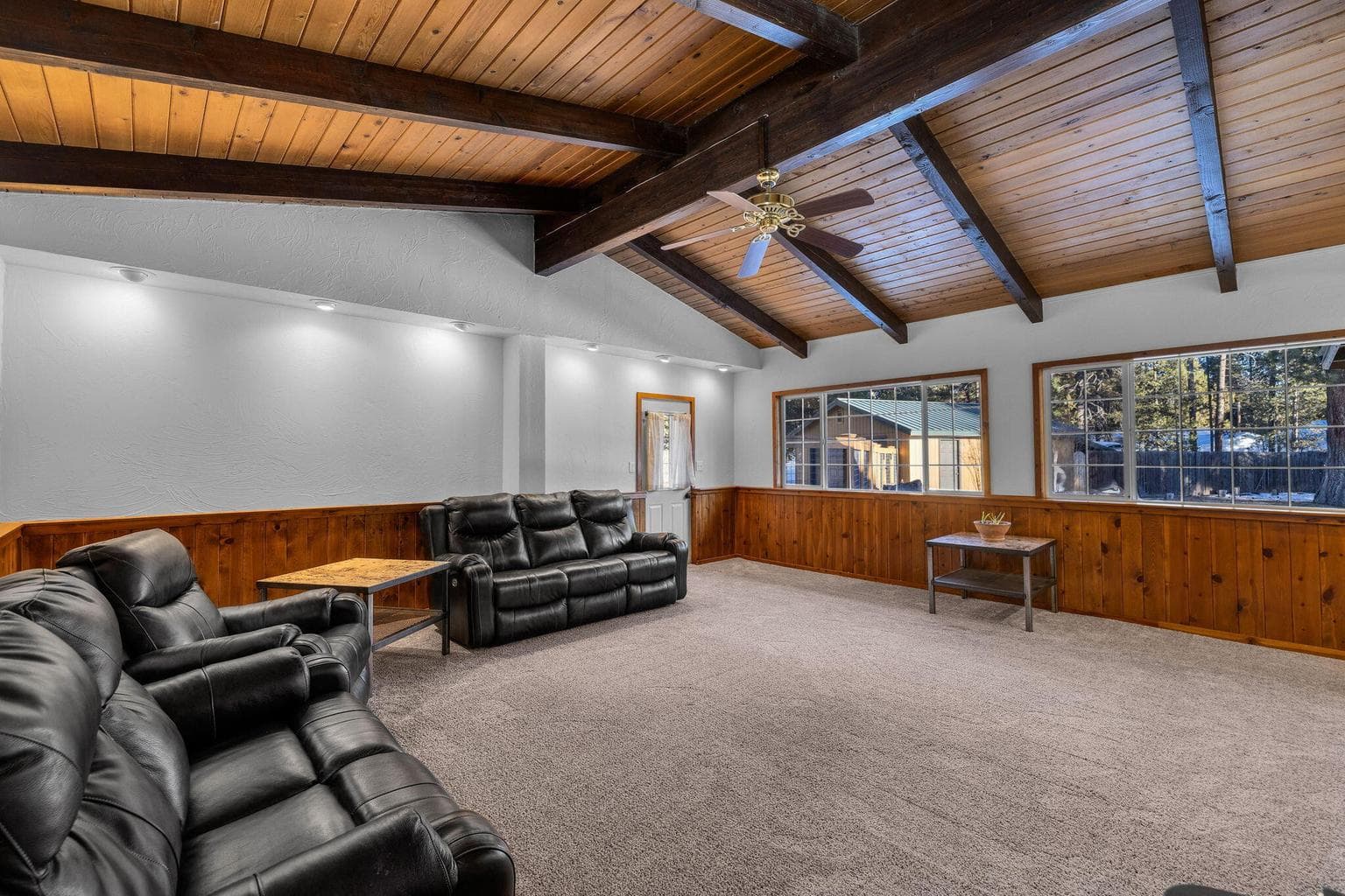 Photo of 53382 Eagle Lane 9 of 37
