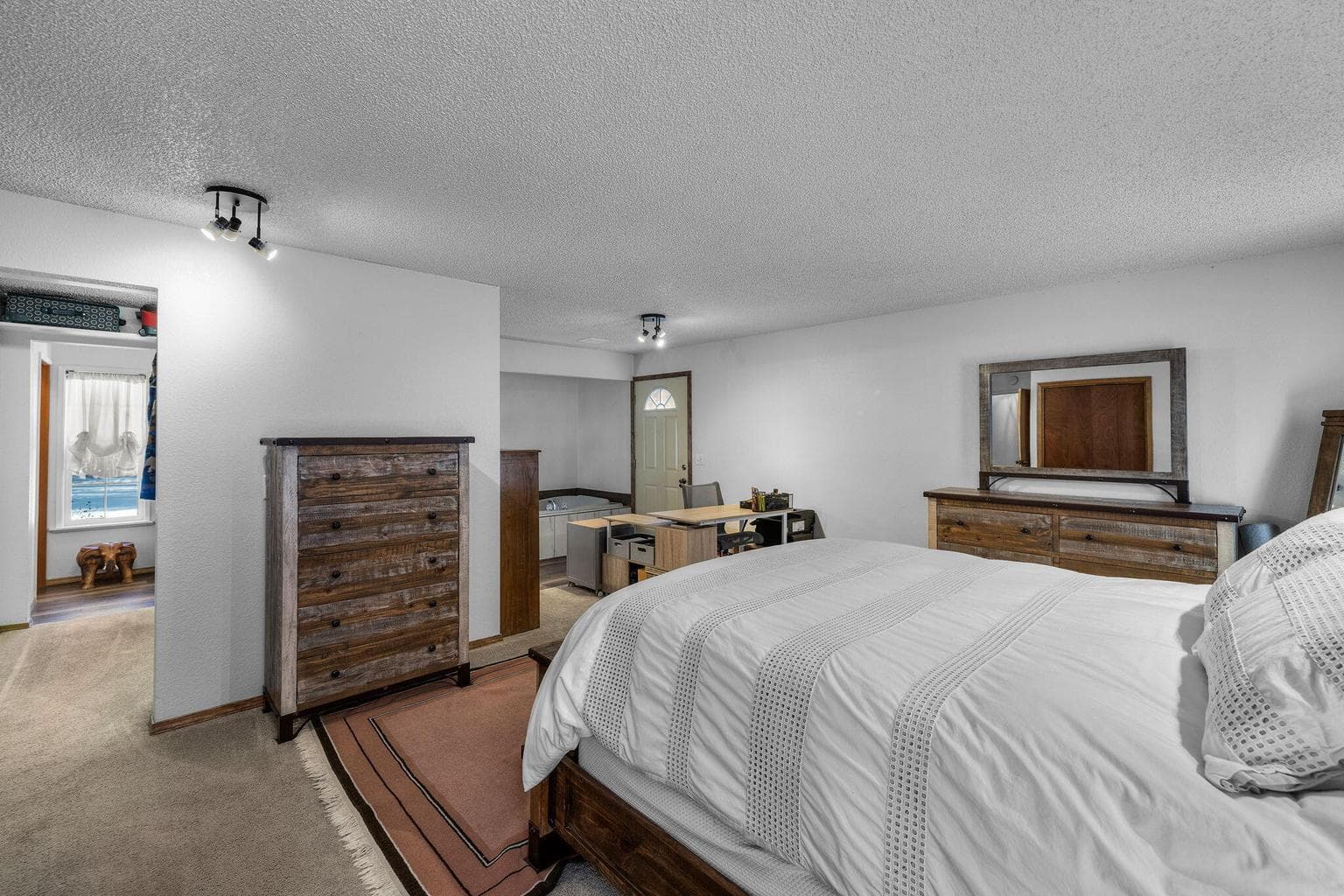 Photo of 53382 Eagle Lane 18 of 37