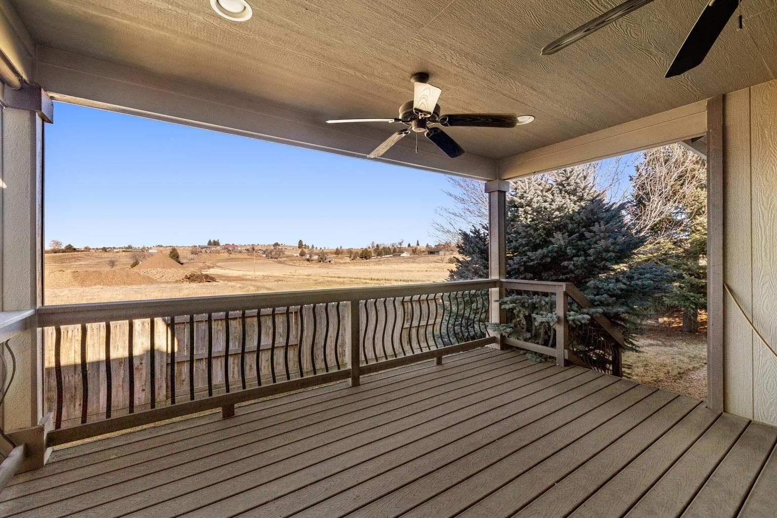 Photo of 738 NE Marigold Street 11 of 30