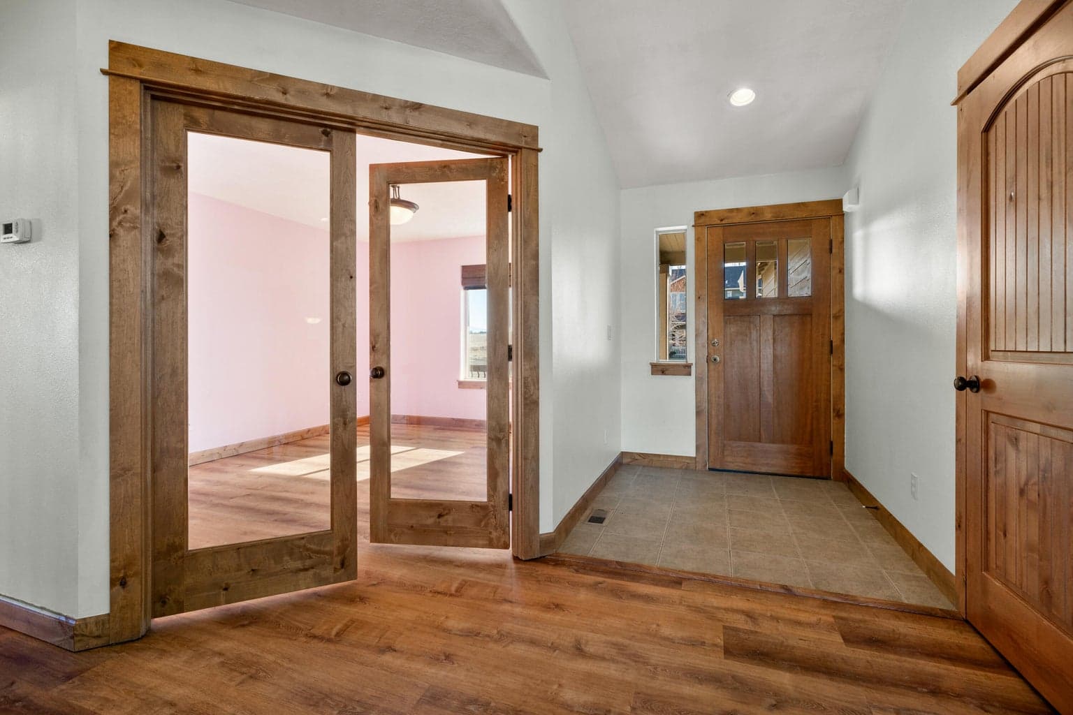 Photo of 738 NE Marigold Street 15 of 30