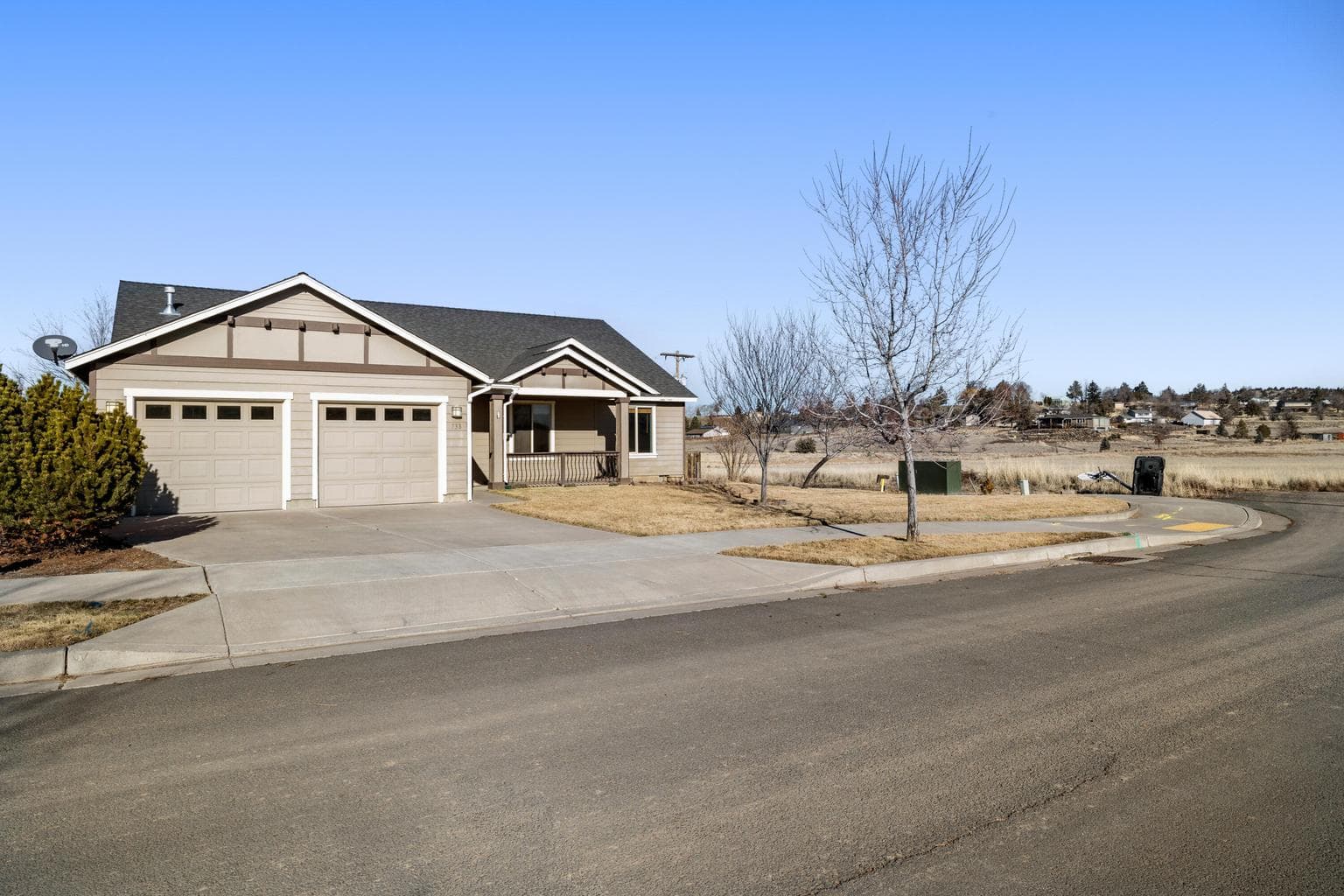 Photo of 738 NE Marigold Street 30 of 30