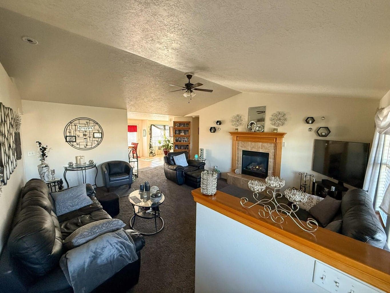 Photo of 694 Stone Ridge 4 of 29