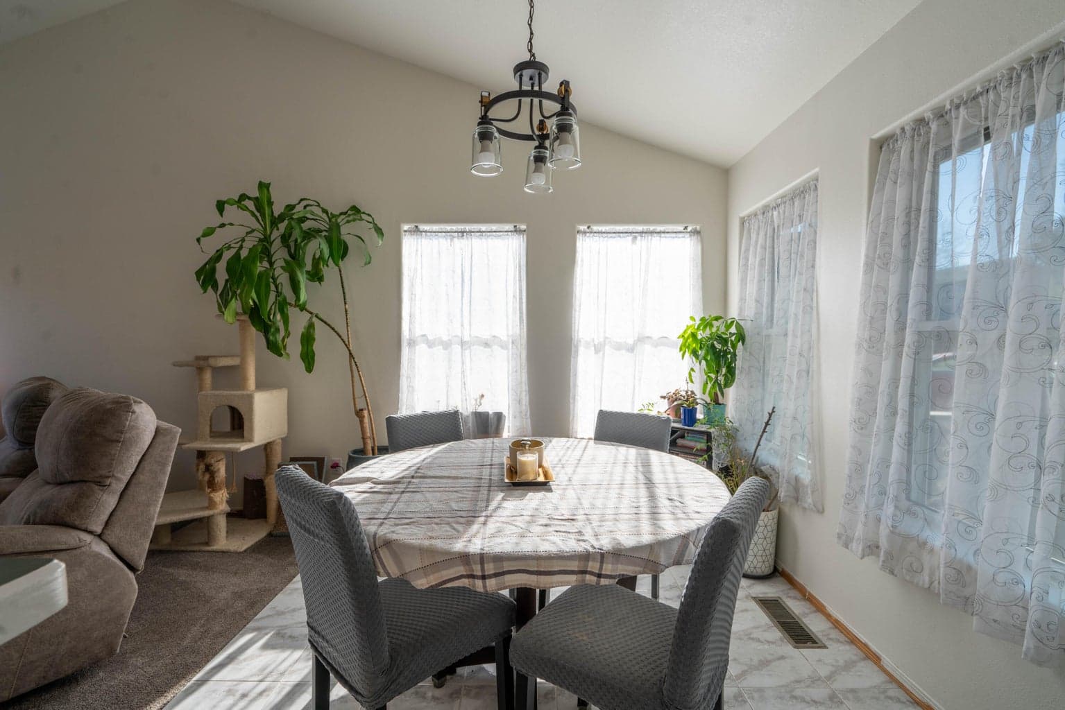 Photo of 2322 SW Indian Avenue 12 of 40