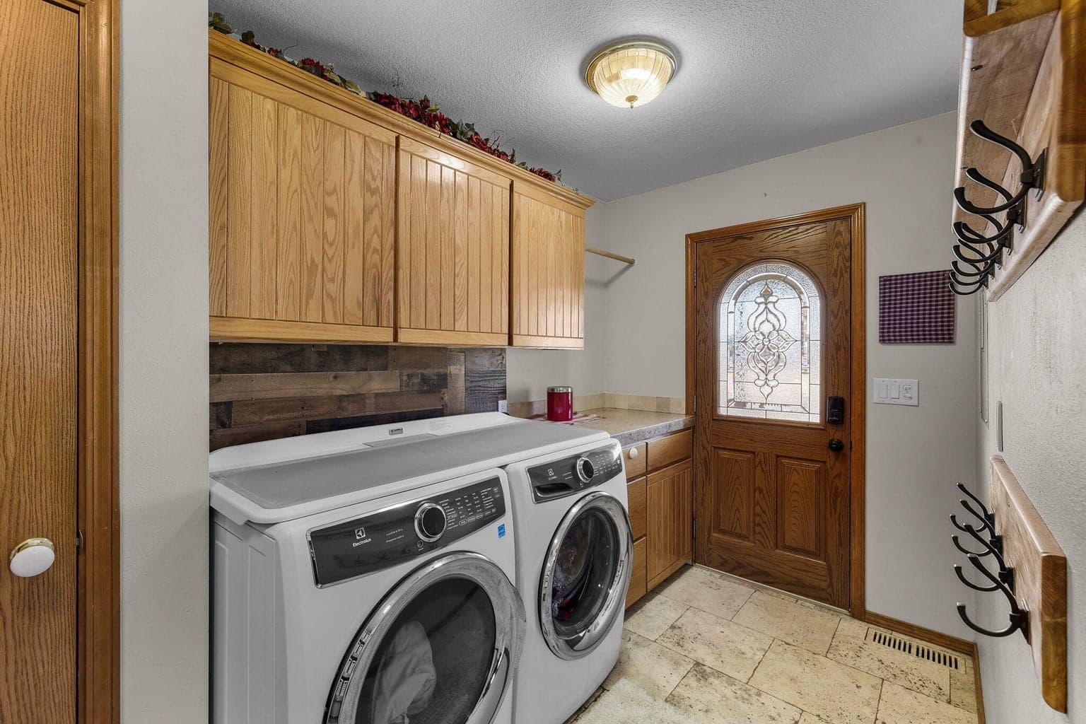 Photo of 6300 NE 5th Street 25 of 58